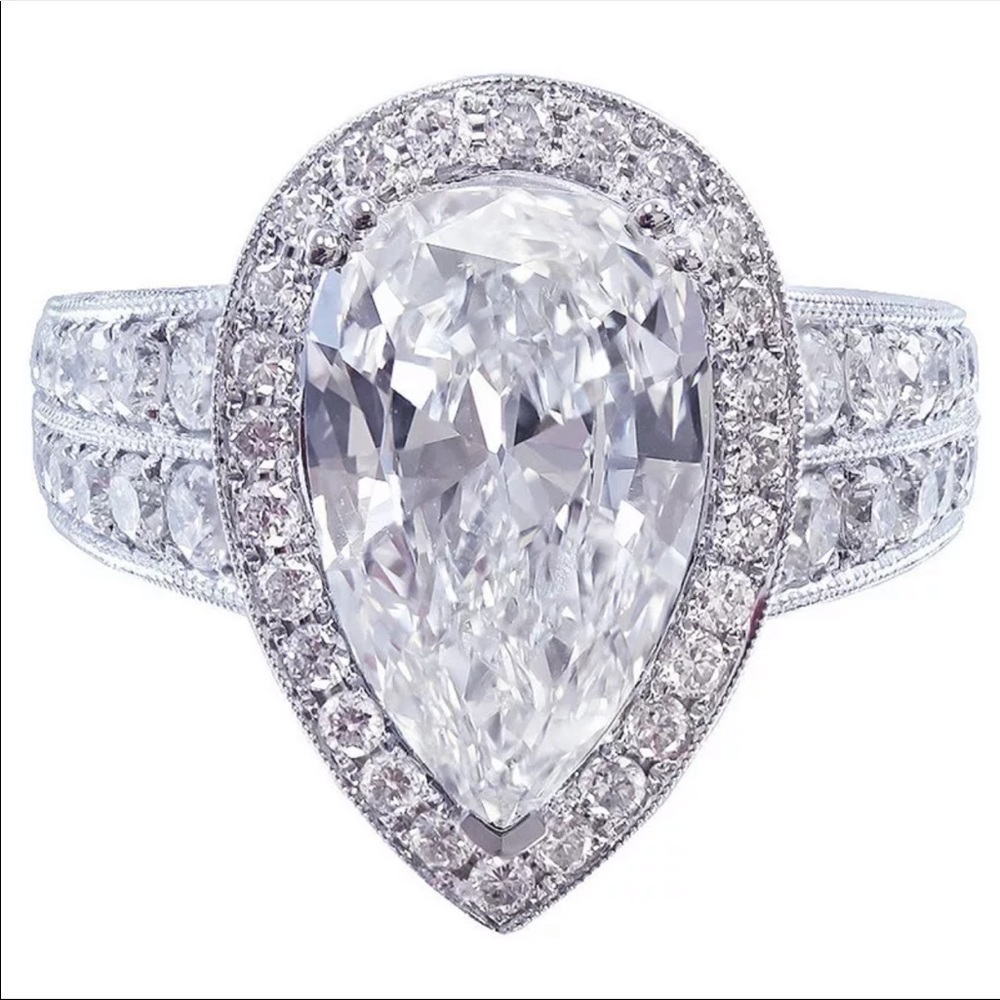 New Luxury 925 Silver Diamond Pear Cut Ring 💍